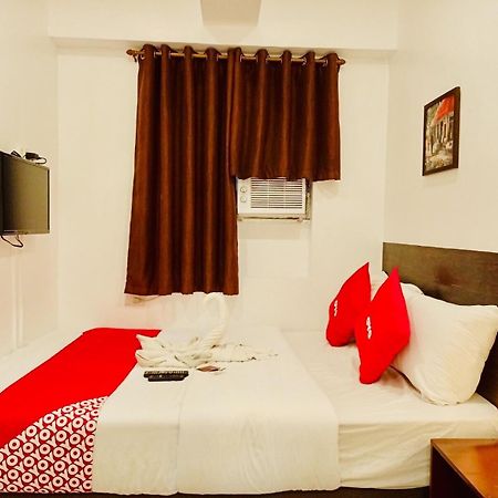 Oyo 888 City Stay Inns Fortview Bgc Pasig City エクステリア 写真