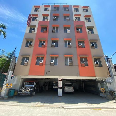 Oyo 888 City Stay Inns Fortview Bgc Pasig City エクステリア 写真